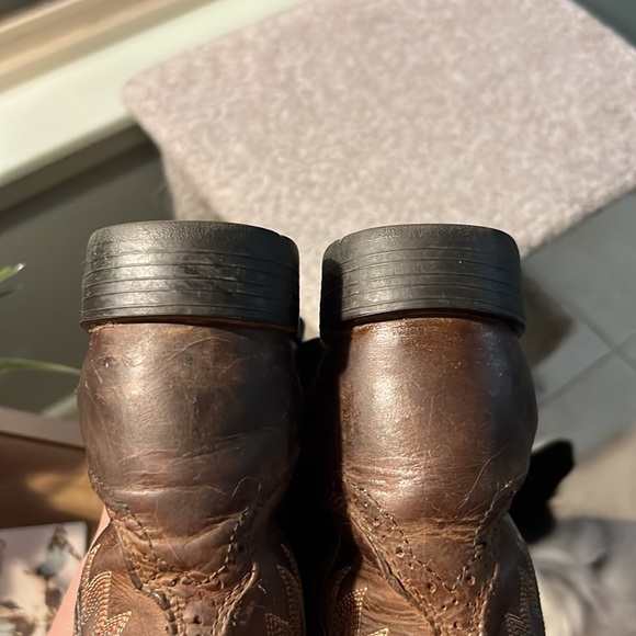 Size 8 Ariat Womens Cowboy boots - Picture 6 of 6